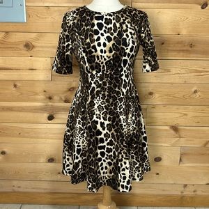 EUC Karen Kane fit and flare leopard print knit short sleeve midi dress Large